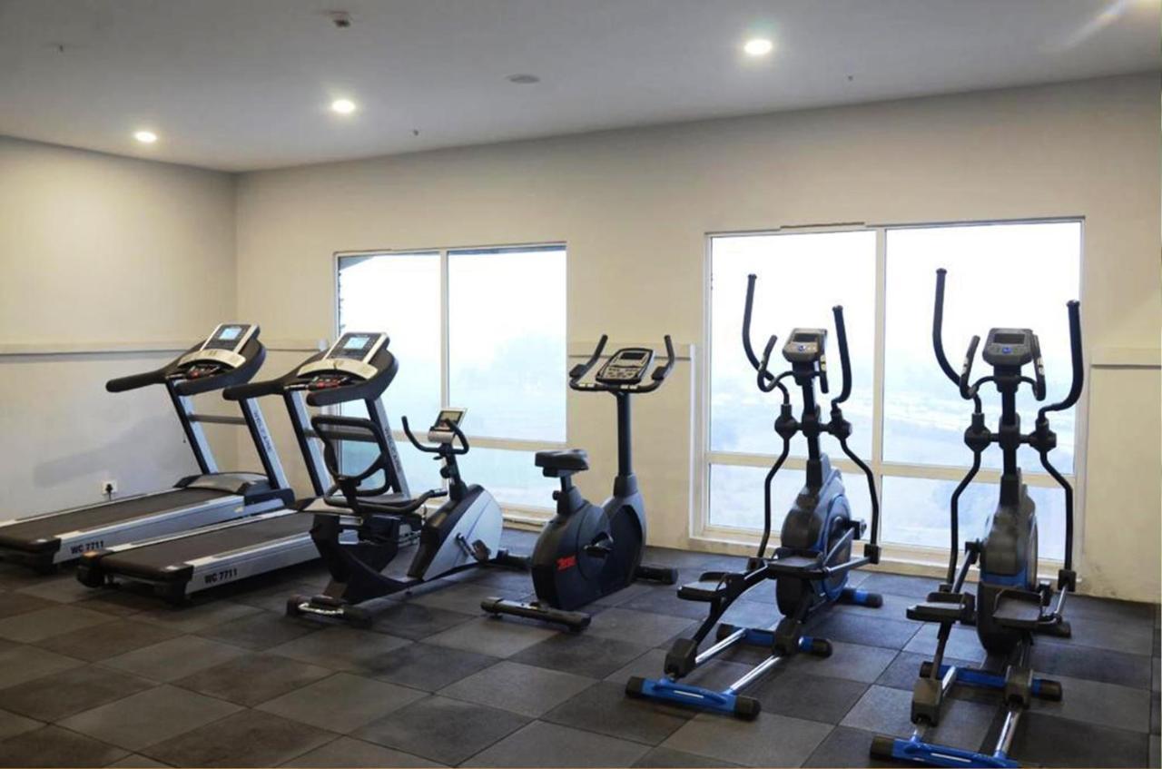 Hotel Citi Inn Grande Zirakpur Экстерьер фото