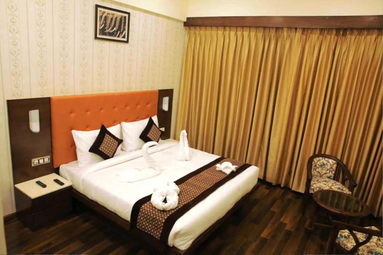 Hotel Citi Inn Grande Zirakpur Экстерьер фото