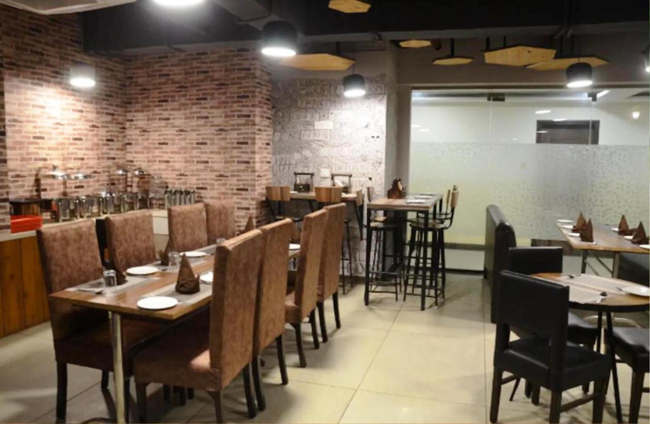 Hotel Citi Inn Grande Zirakpur Экстерьер фото